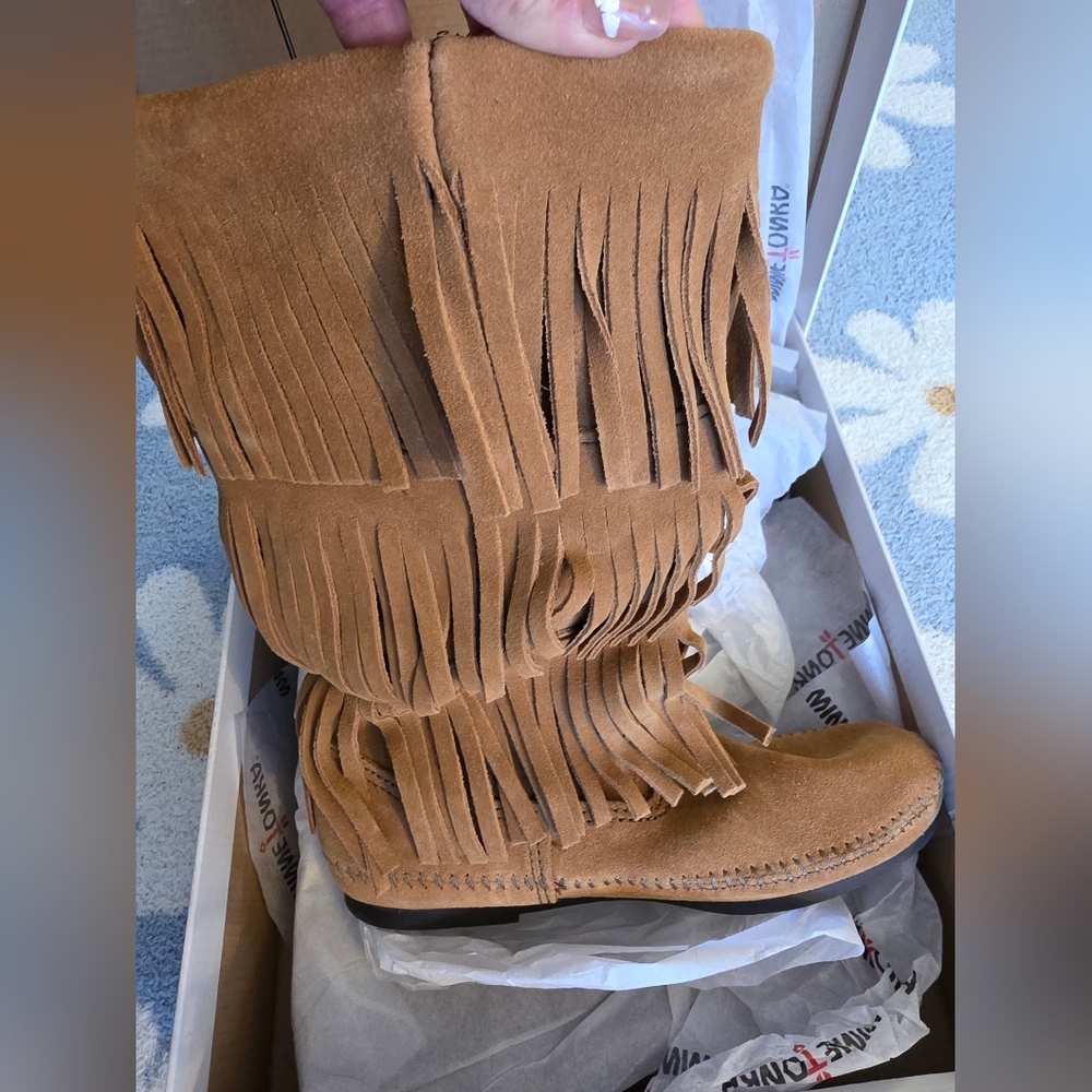 Minnetonka Brown Suede Fringe Boots Size 6 - Picture 2 of 6